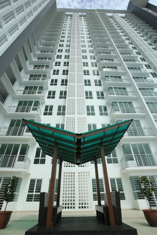 Menara U Shah Alam Hotel Exterior photo